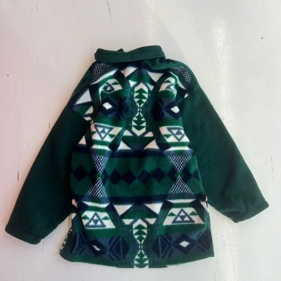 Green Pattern Fleece - Picture 2 of 8
